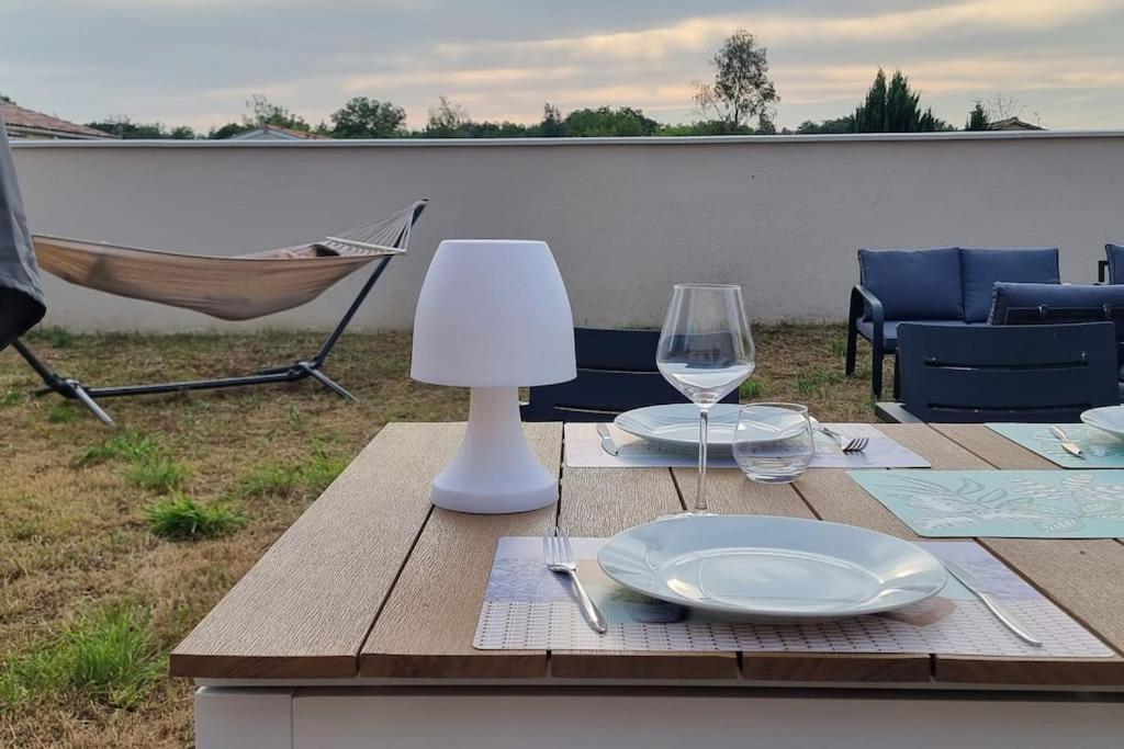 Maison Au Calme Entre Collegues Ou Famille - La Boheme - Saint-Seurin-sur-l'Isle Екстер'єр фото