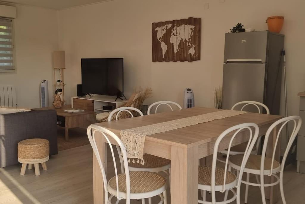 Maison Au Calme Entre Collegues Ou Famille - La Boheme - Saint-Seurin-sur-l'Isle Екстер'єр фото