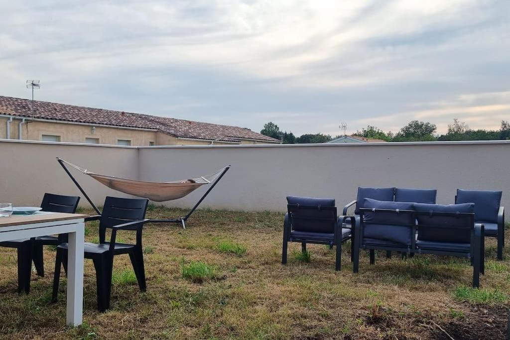Maison Au Calme Entre Collegues Ou Famille - La Boheme - Saint-Seurin-sur-l'Isle Екстер'єр фото